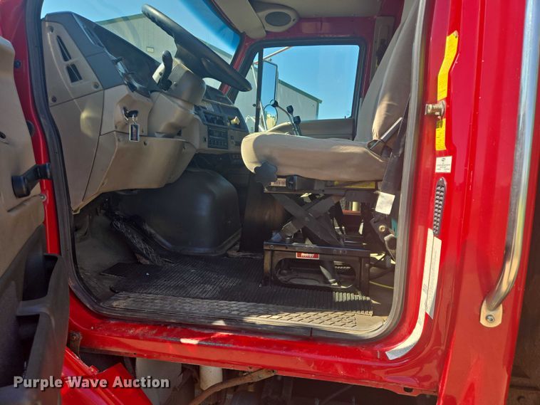 image for item ER5442 2005 Sterling L7500 dump truck