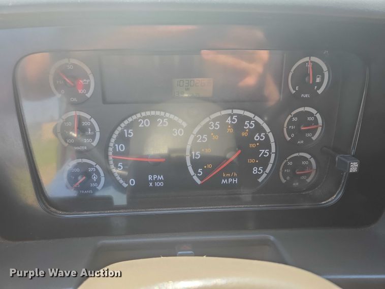 image for item ER5442 2005 Sterling L7500 dump truck