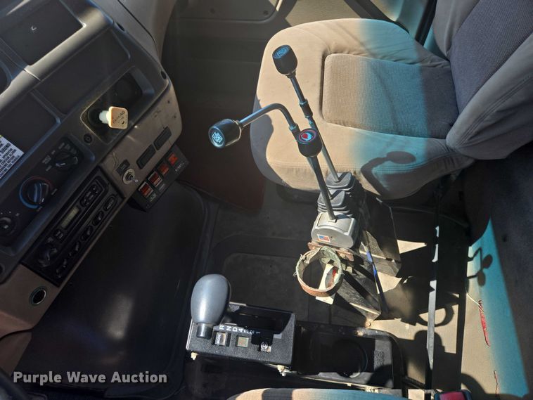 image for item ER5442 2005 Sterling L7500 dump truck