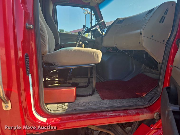 image for item ER5442 2005 Sterling L7500 dump truck