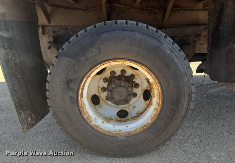 image for item ER5442 2005 Sterling L7500 dump truck