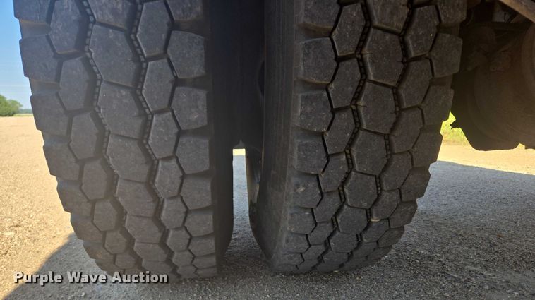 image for item ER5442 2005 Sterling L7500 dump truck