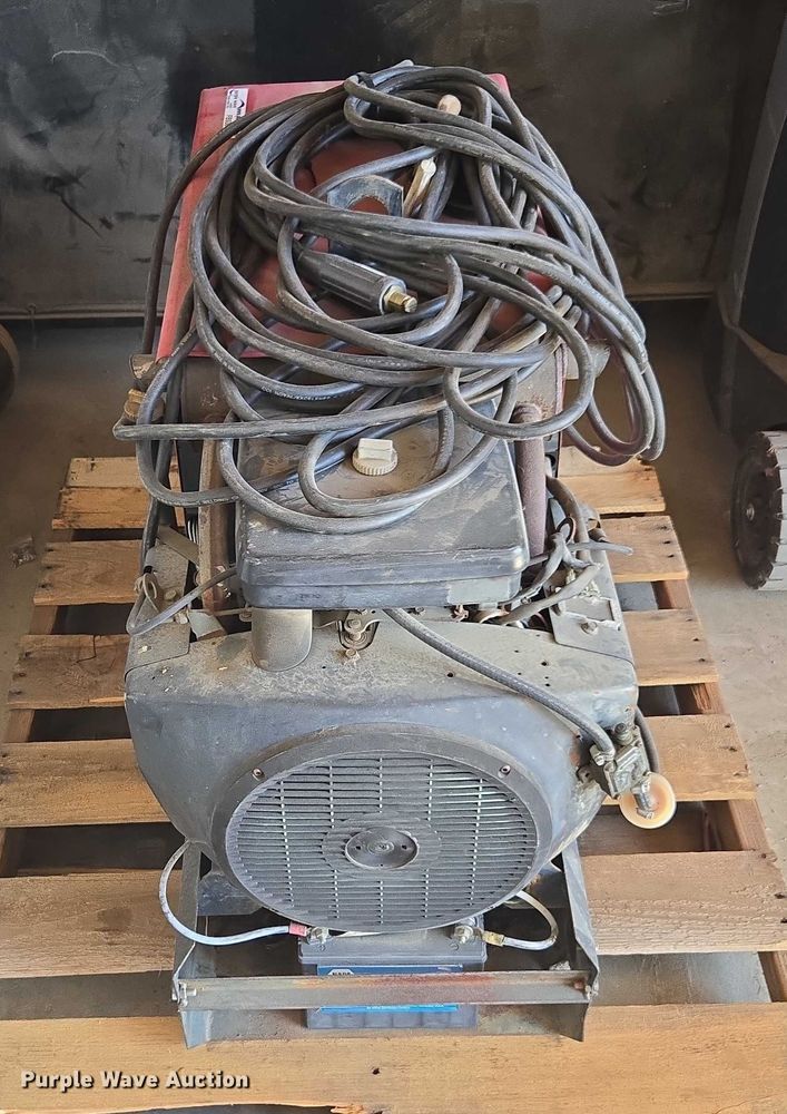 image for item FB9391 Lincoln Electric Ranger 9 welder/generator