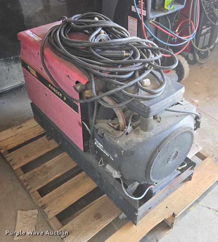 image for item FB9391 Lincoln Electric Ranger 9 welder/generator