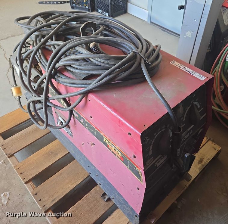 image for item FB9391 Lincoln Electric Ranger 9 welder/generator