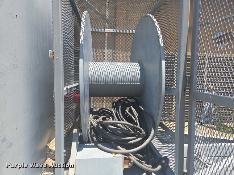 image for item FB9395 Onan 450DFEC generator