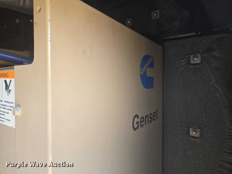 image for item FB9395 Onan 450DFEC generator