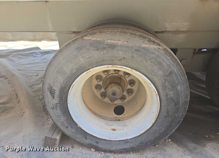 image for item FB9395 Onan 450DFEC generator