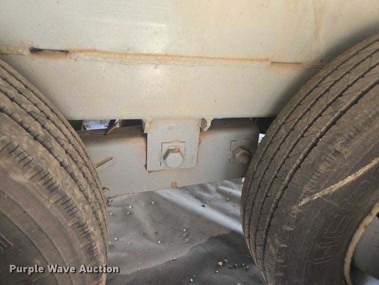 image for item FB9395 Onan 450DFEC generator