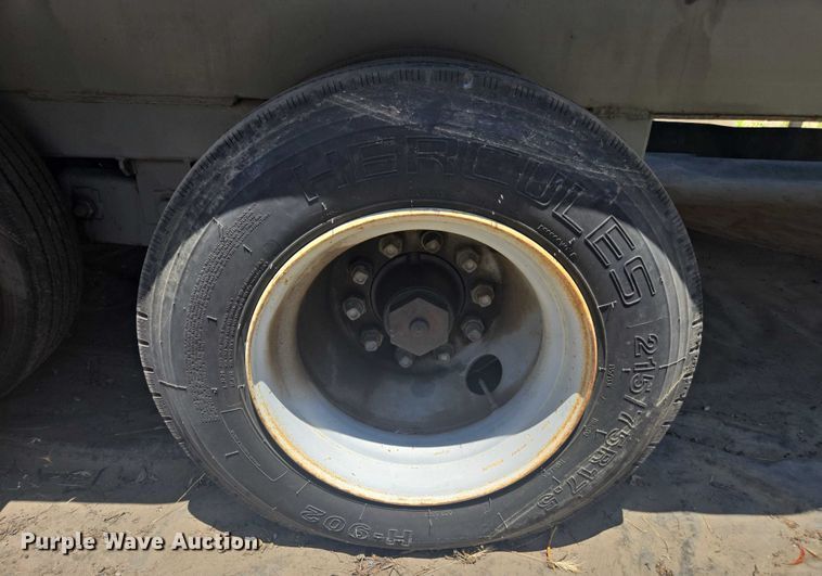 image for item FB9395 Onan 450DFEC generator