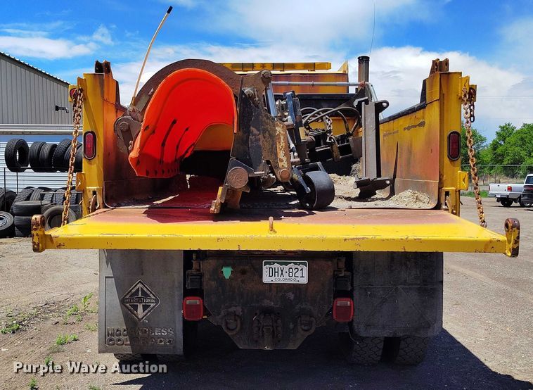 image for item IP9625 2005 International 7400 dump truck