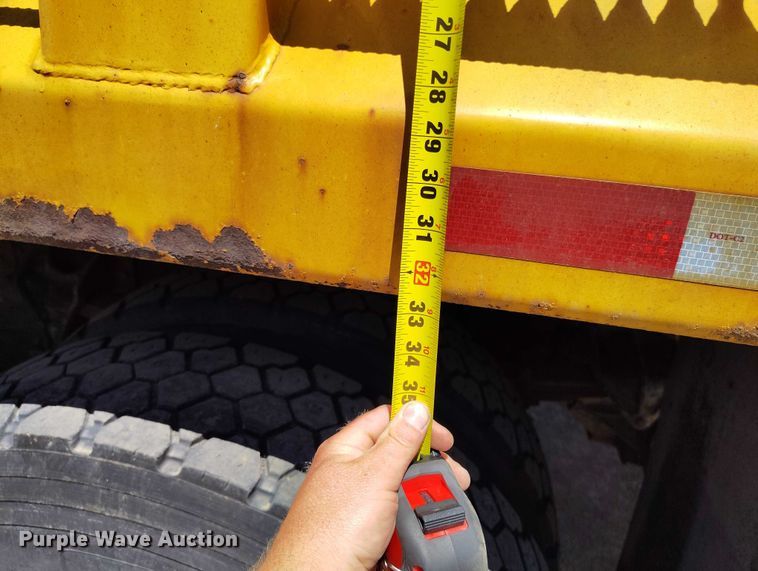 image for item IP9625 2005 International 7400 dump truck