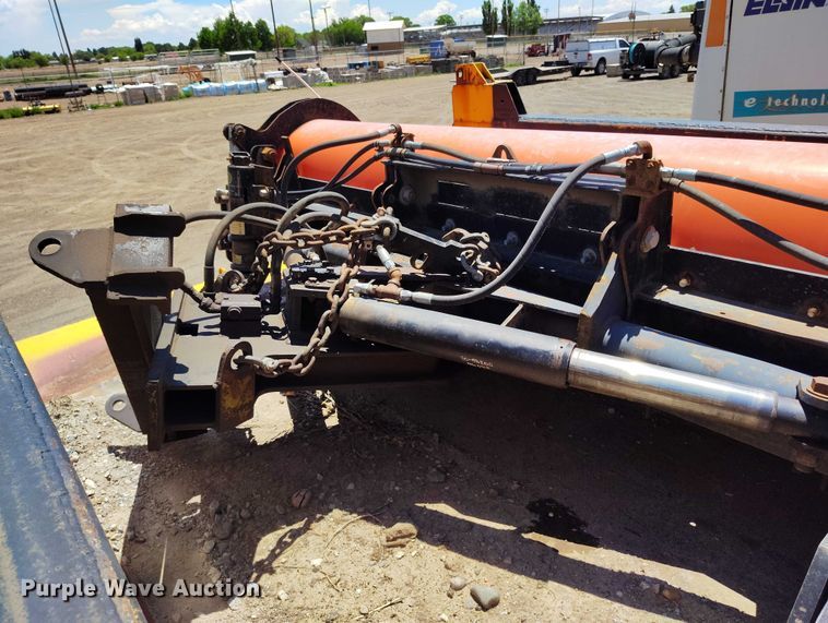 image for item IP9625 2005 International 7400 dump truck