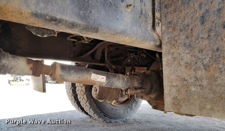 image for item IP9625 2005 International 7400 dump truck