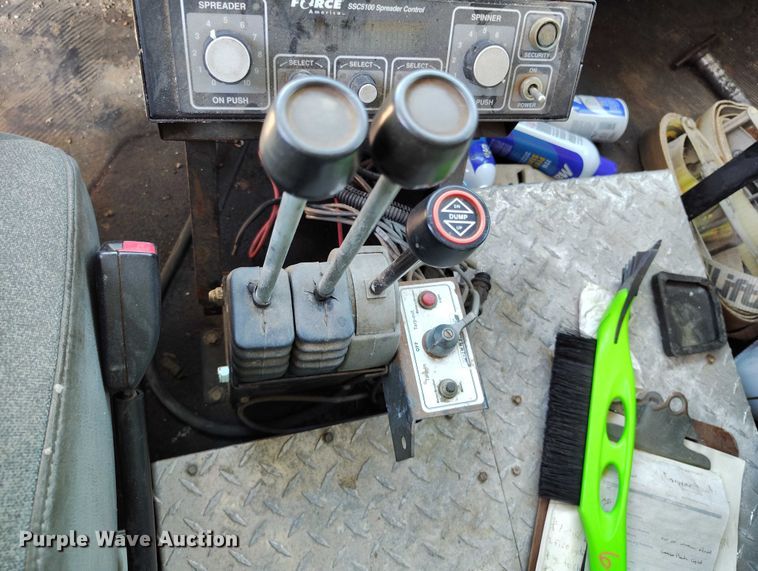 image for item IP9625 2005 International 7400 dump truck