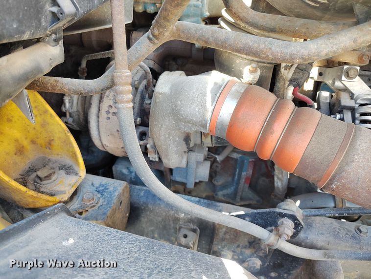 image for item IP9625 2005 International 7400 dump truck