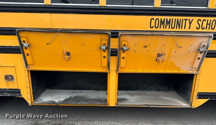 image for item MO9290 2007 Blue Bird All American school bus