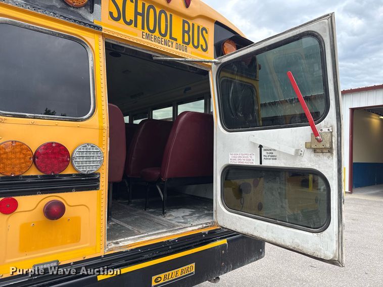 image for item MO9290 2007 Blue Bird All American school bus