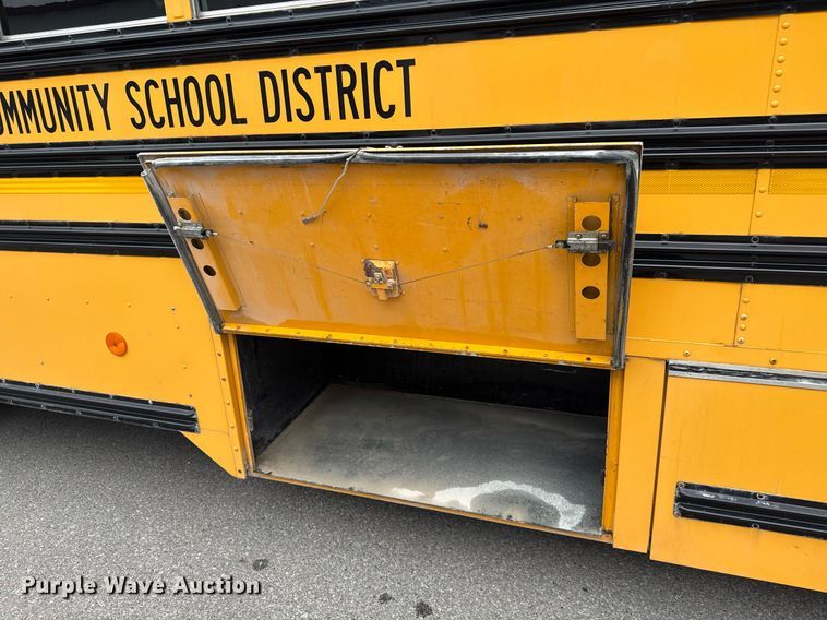 image for item MO9290 2007 Blue Bird All American school bus