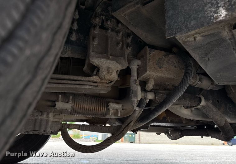 image for item MO9290 2007 Blue Bird All American school bus