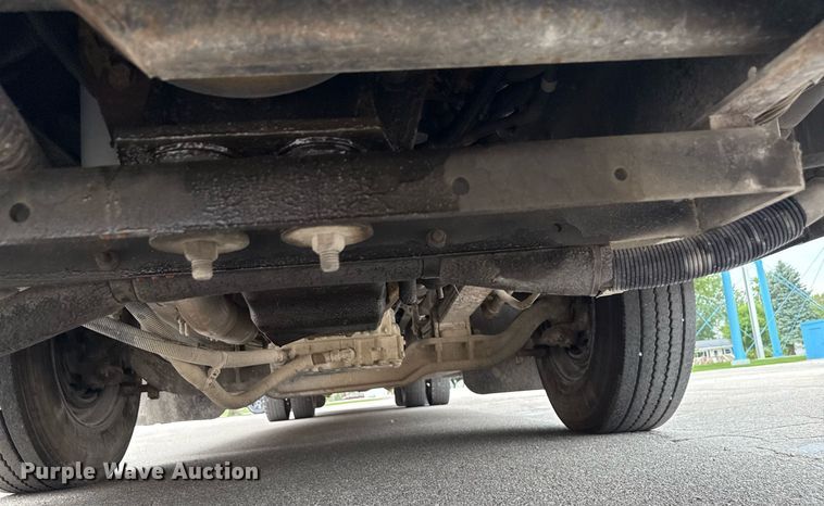 image for item MO9290 2007 Blue Bird All American school bus