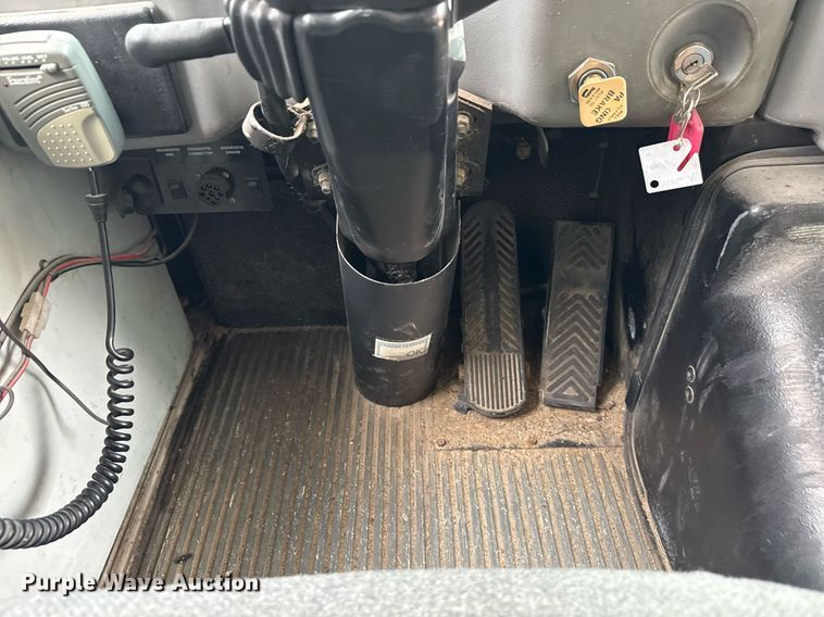 image for item MO9290 2007 Blue Bird All American school bus