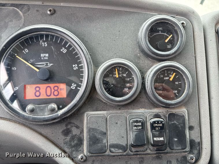 image for item MO9290 2007 Blue Bird All American school bus