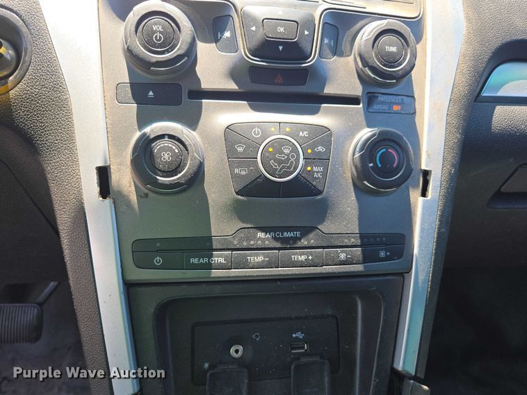 image for item YA0644 2015 Ford Explorer Police Interceptor SUV