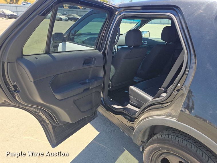 image for item YA0644 2015 Ford Explorer Police Interceptor SUV