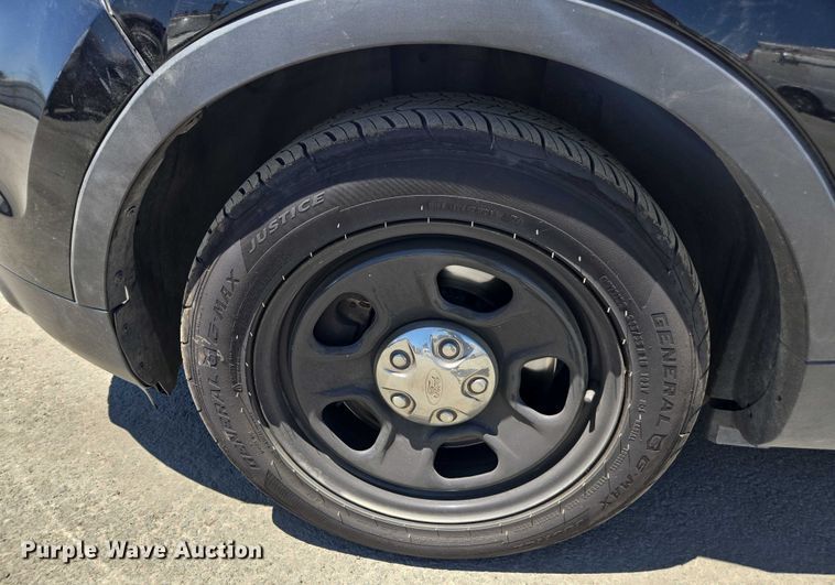 image for item YA0644 2015 Ford Explorer Police Interceptor SUV