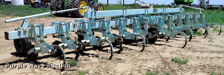 image for item DP4967 Orthman  332-015 row crop cultivator