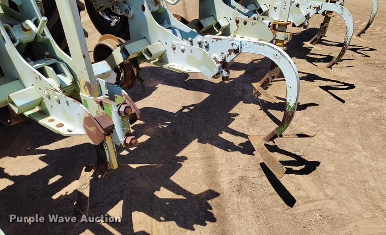 image for item DP4967 Orthman  332-015 row crop cultivator