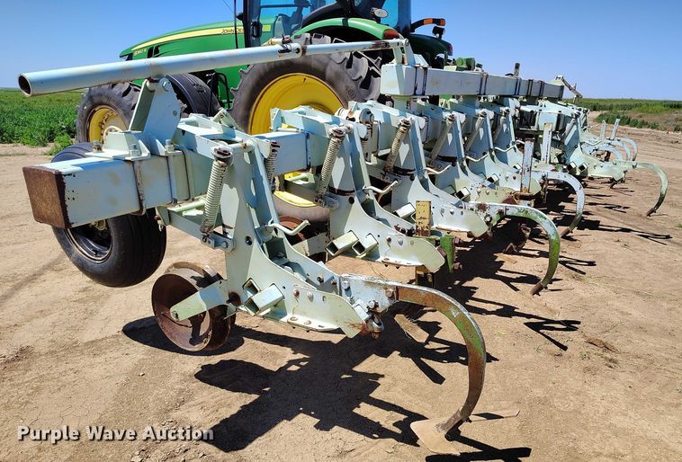 image for item DP4967 Orthman  332-015 row crop cultivator