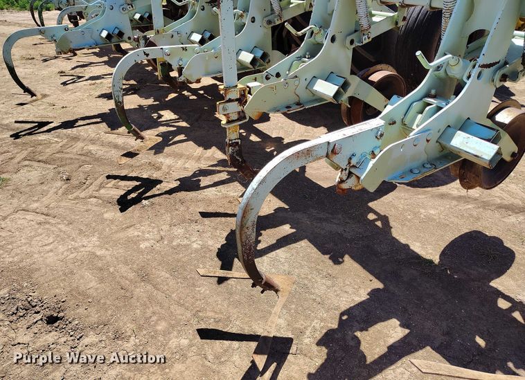 image for item DP4967 Orthman  332-015 row crop cultivator