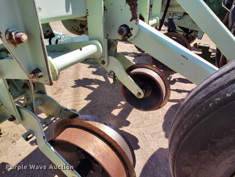 image for item DP4967 Orthman  332-015 row crop cultivator