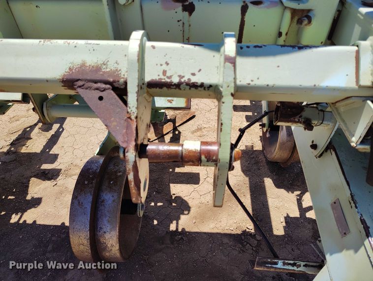 image for item DP4967 Orthman  332-015 row crop cultivator