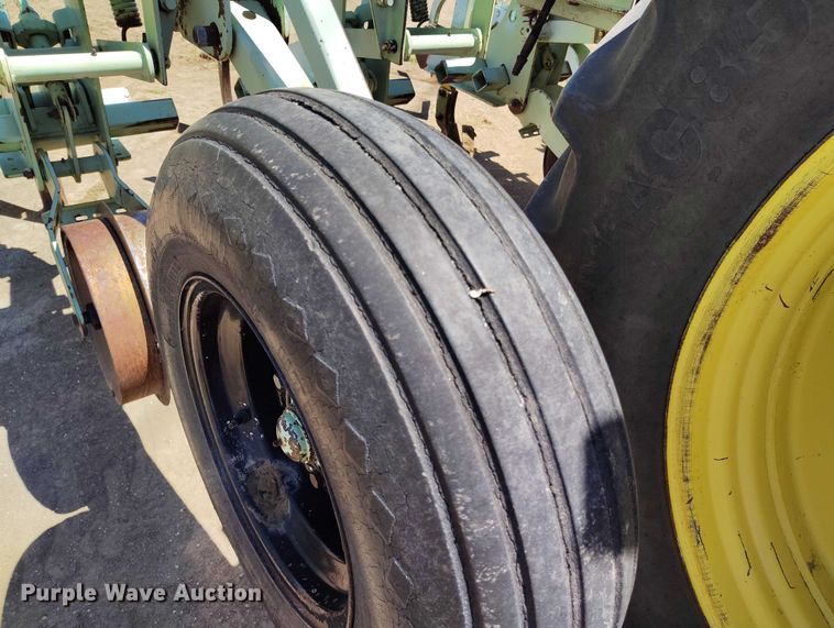 image for item DP4967 Orthman  332-015 row crop cultivator