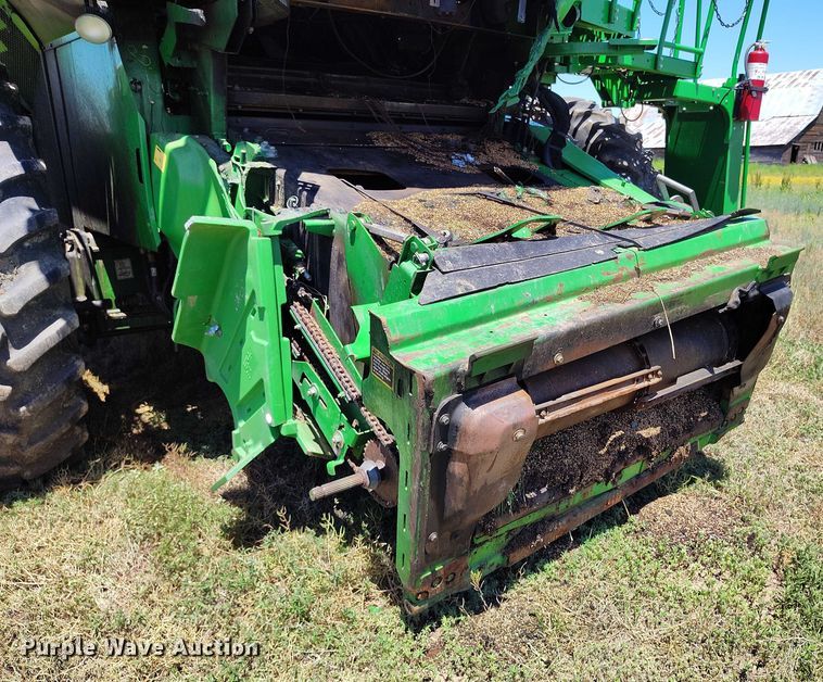 image for item DP5012 2012 John Deere S680 combine