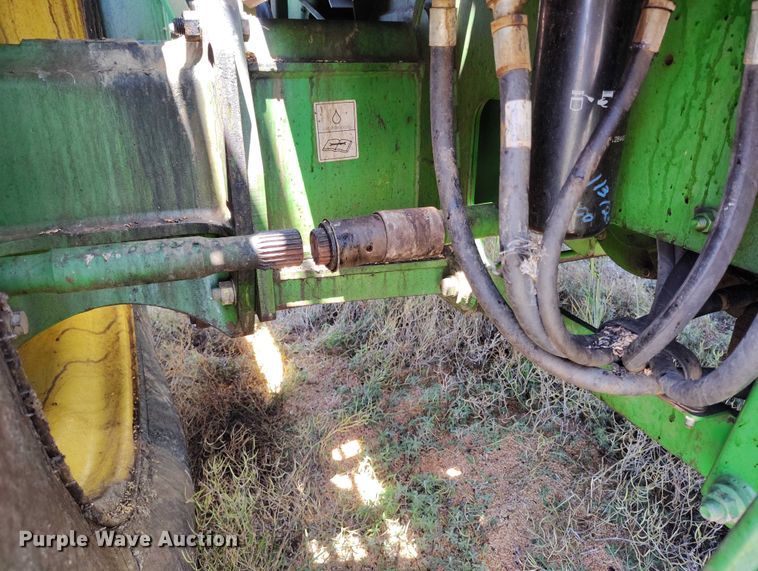 image for item DP5012 2012 John Deere S680 combine