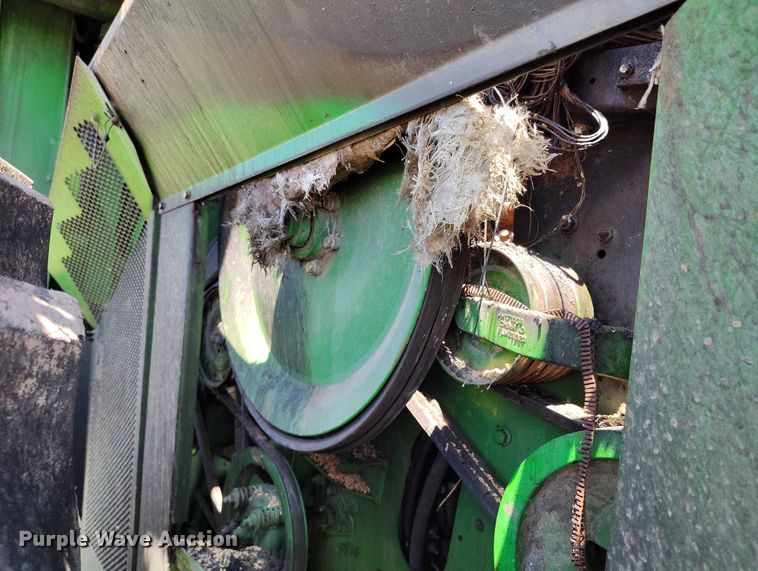 image for item DP5012 2012 John Deere S680 combine