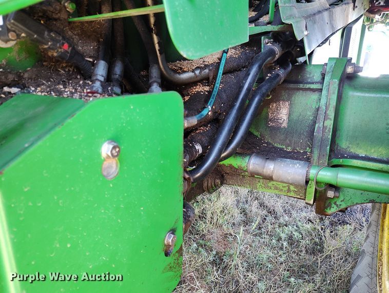 image for item DP5012 2012 John Deere S680 combine