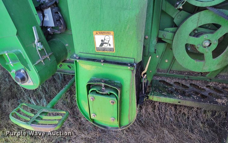 image for item DP5012 2012 John Deere S680 combine