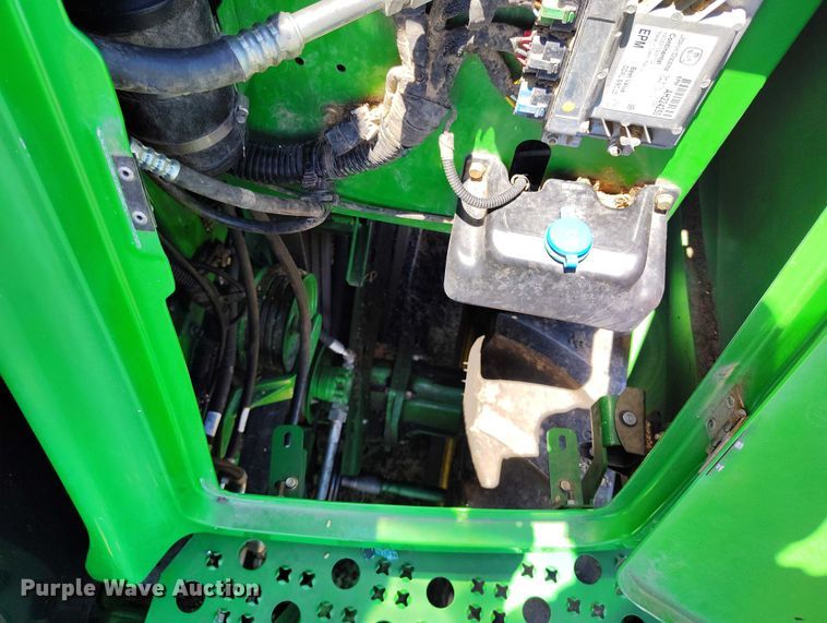 image for item DP5012 2012 John Deere S680 combine