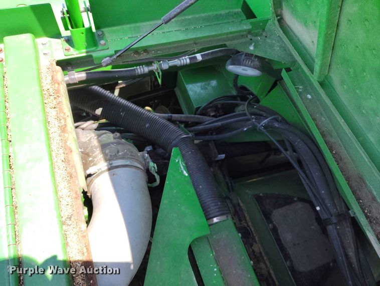 image for item DP5012 2012 John Deere S680 combine