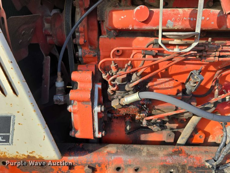 image for item DR3774 1974 International Farmall 966 tractor