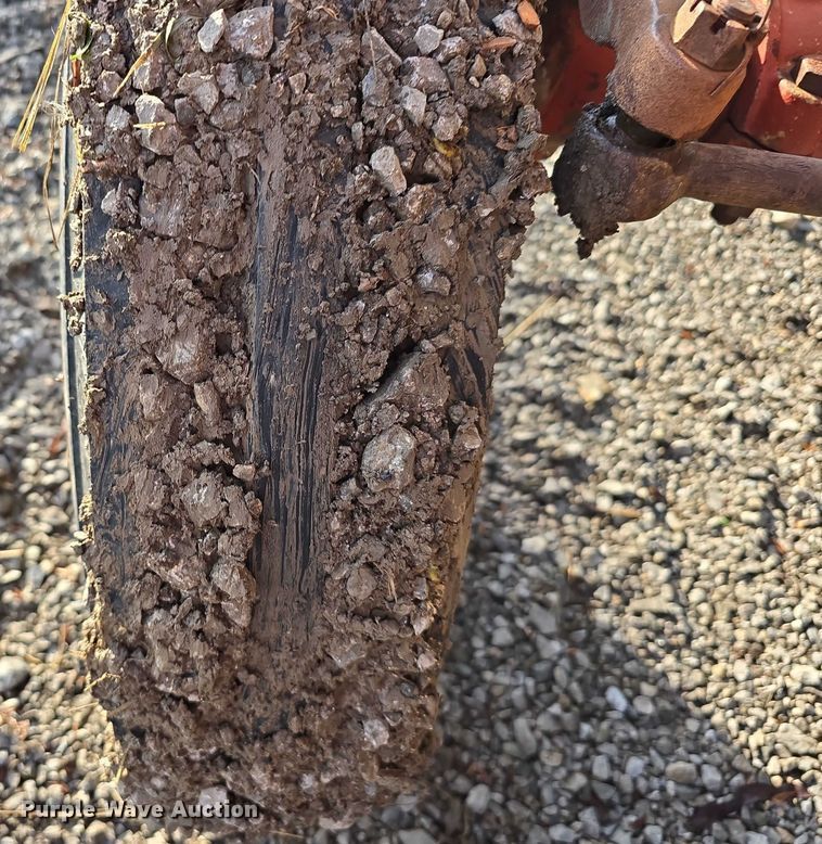 image for item DR3774 1974 International Farmall 966 tractor