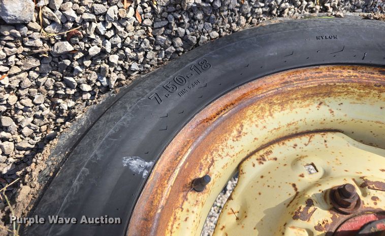 image for item DR3774 1974 International Farmall 966 tractor