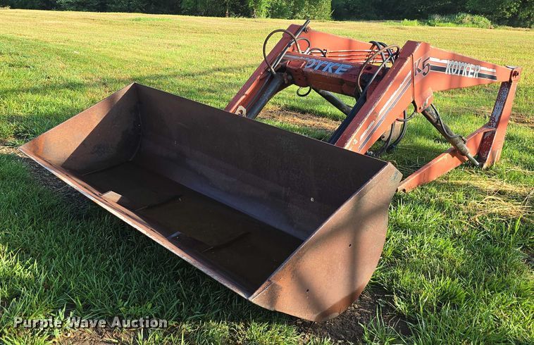 image for item DR3774 1974 International Farmall 966 tractor