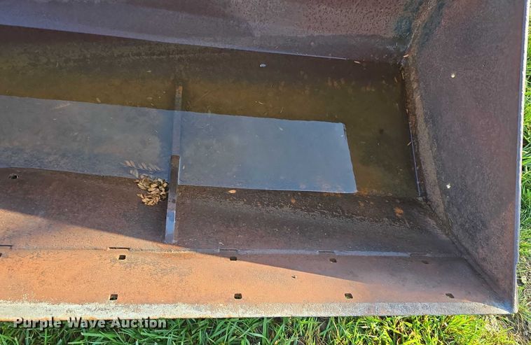 image for item DR3774 1974 International Farmall 966 tractor