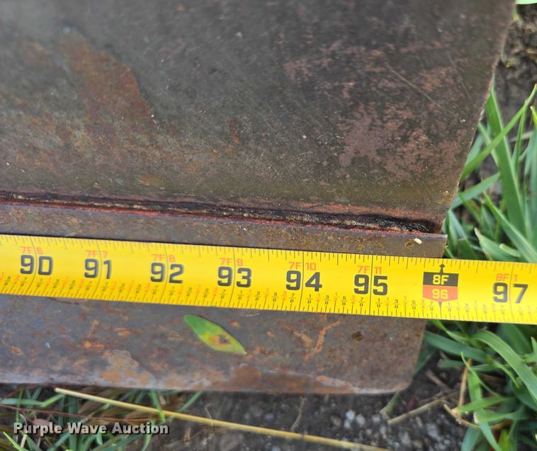 image for item DR3774 1974 International Farmall 966 tractor